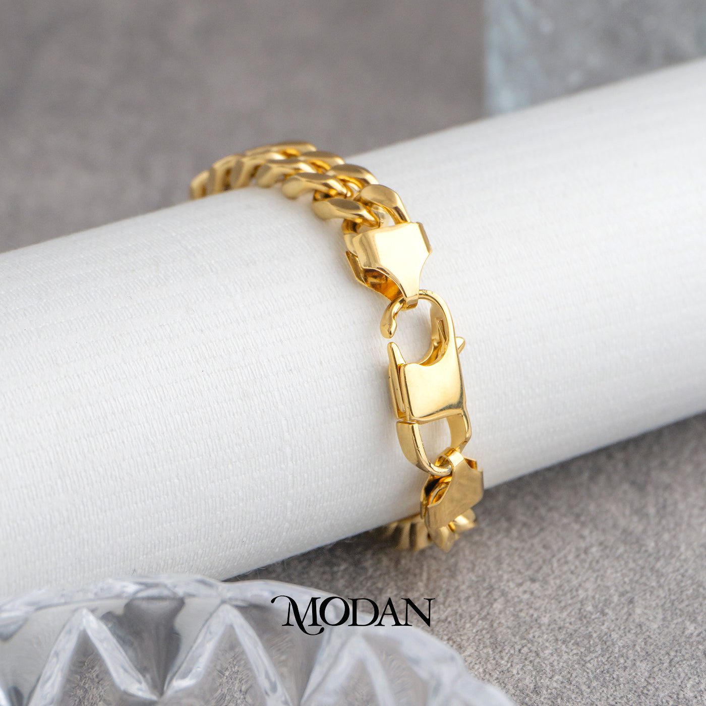 (21cm)(8.4mm) Titanium Golden Miami Cuban Chain Men’s Bracelet Gelang Rantai Pria Hypoallergenic Stainless Steel