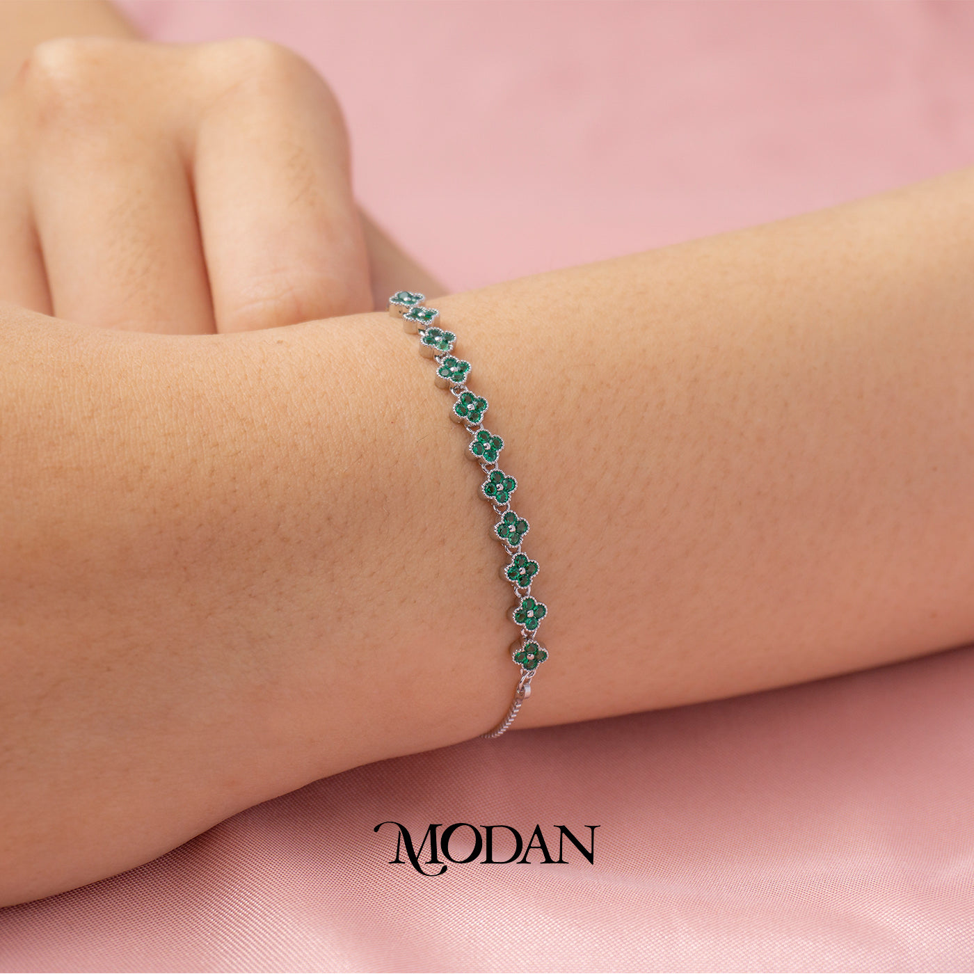 Sparkling Green Clover Dainty Adjustable Bracelet Gelang Serut Hypoallergenic Gold Plated