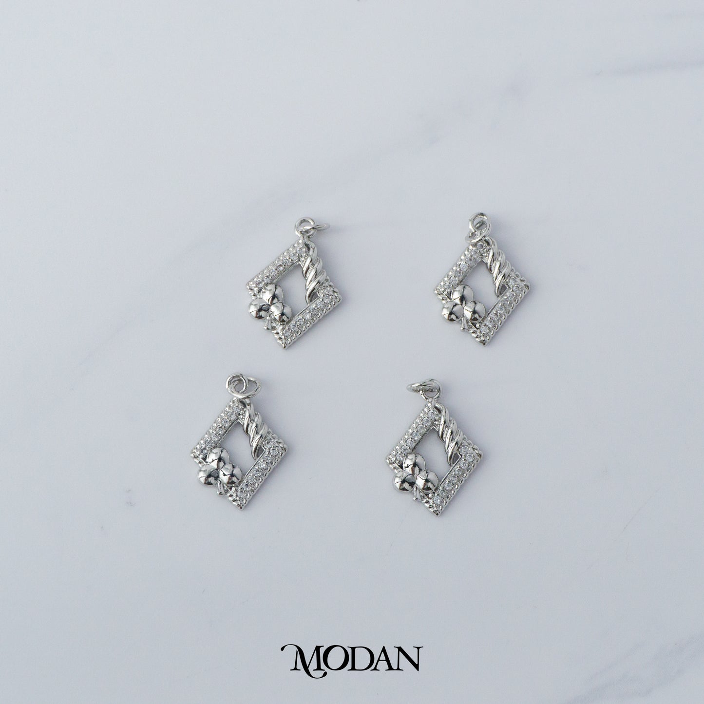 Rhombus Twisted Clubs Card Charm DIY Charm Liontin Gelang Kalung Belah Ketupat Hypoallergenic Gold Filled