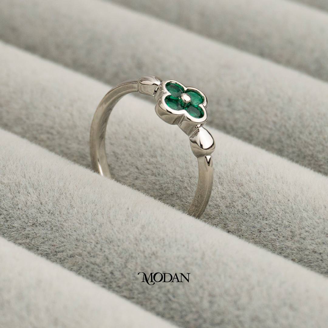 Minimalist Emerald Green Clover Ring Cincin Daun Semanggi Hijau Minimalis Hypoallergenic Gold Plated