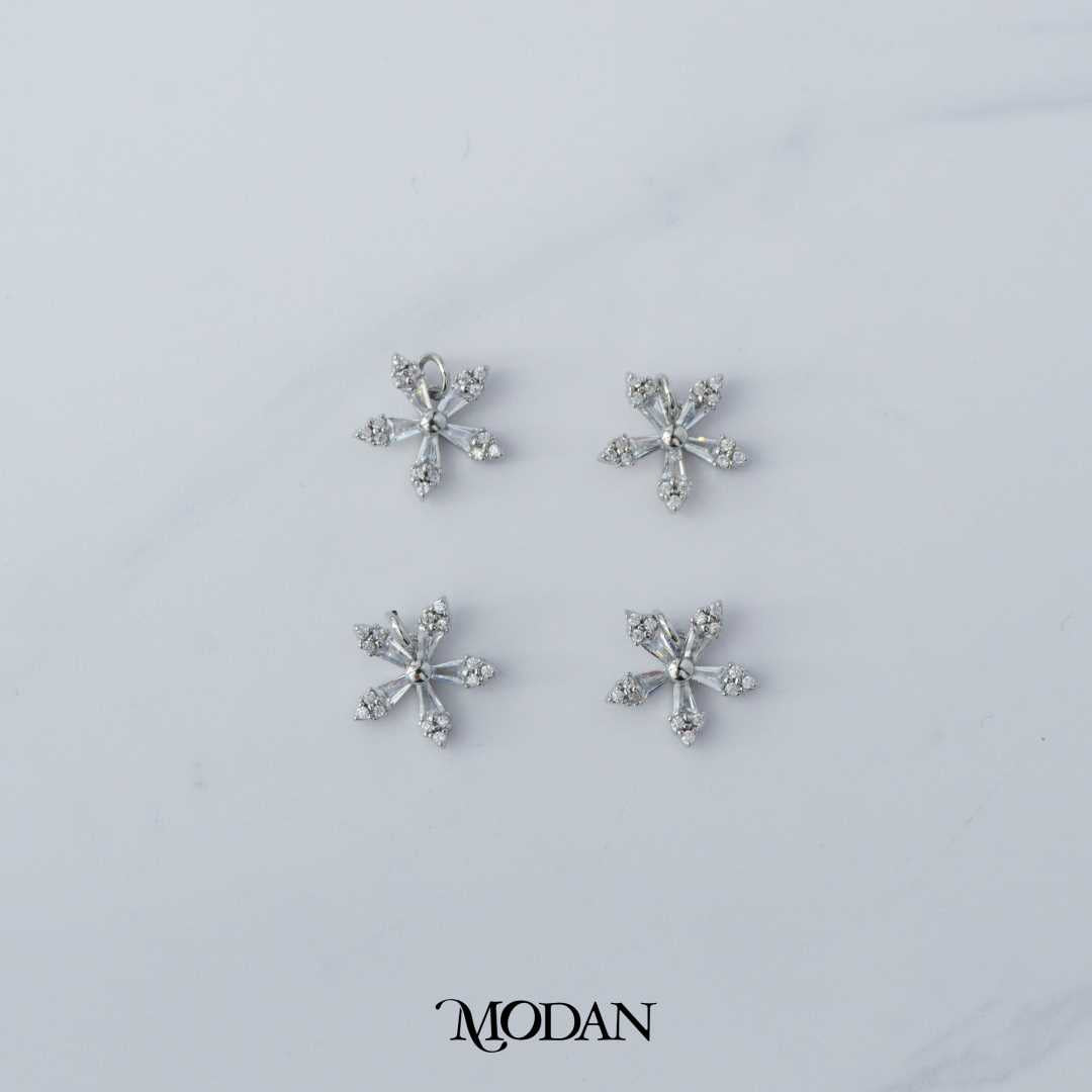 Winter Snowflake DIY Charm Liontin Bunga Salju Musim Dingin Hypoallergenic Gold Plated