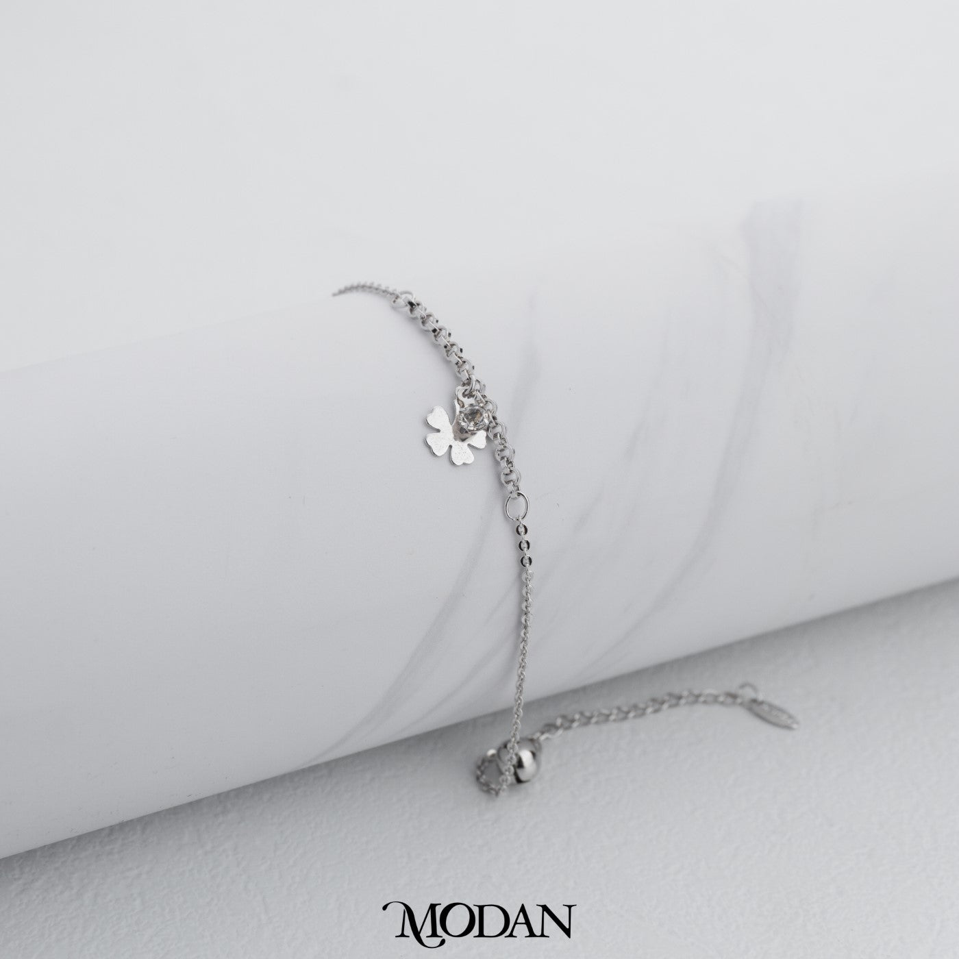 (17cm) Dainty Silver Fashionable Clover Jingle Bracelet Gelang Lonceng Bunga Daun Semanggi Hypoallergenic Gold Plated