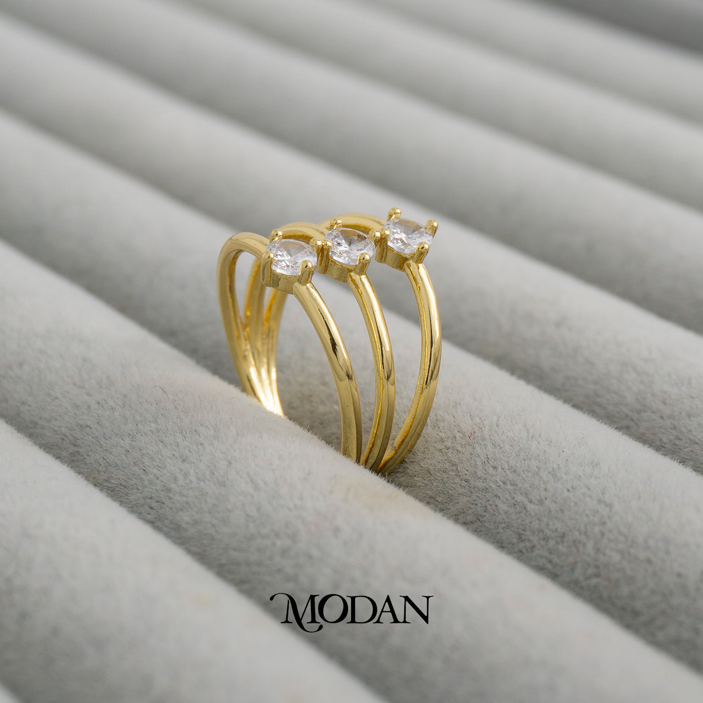 Triple Clear Solitaire Ring Cincin 3 Baris Permata Hypoallergenic Gold Plated