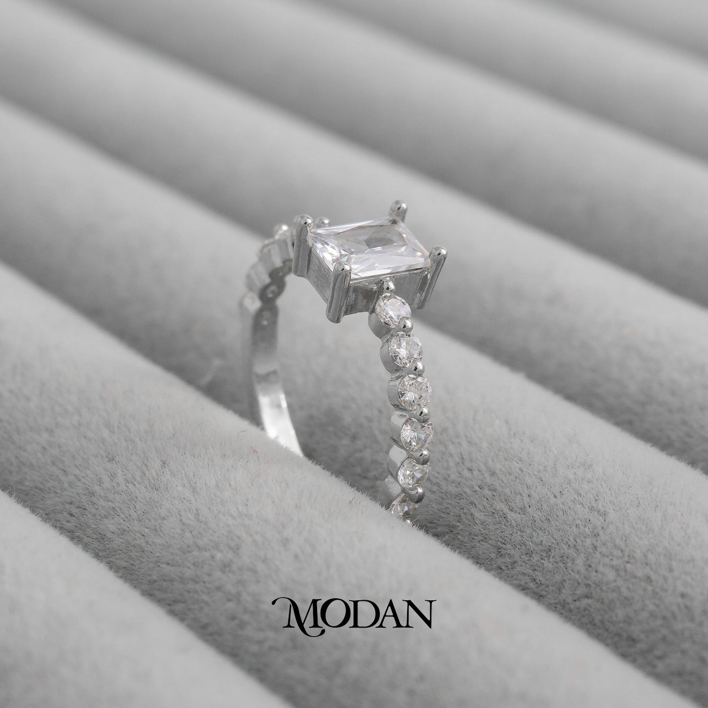 Sparkling Radiant Cut Ring Cocktail Cincin Pesta Radiant Hypoallergenic Gold Plated