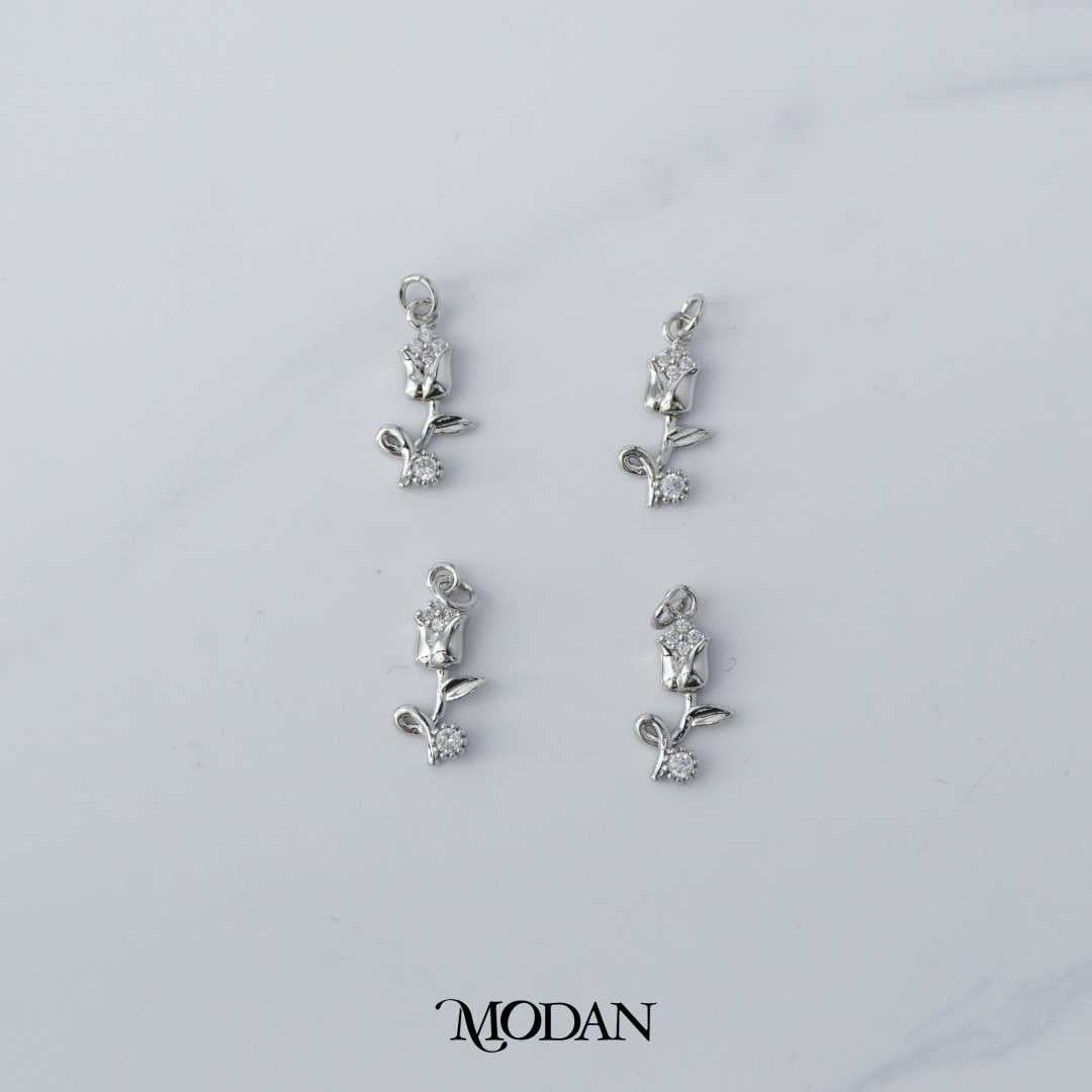 Tiny Micropaved Tulip Flower Charm DIY Bunga Tulip berlian Pasir Hypoallergenic Gold Plated