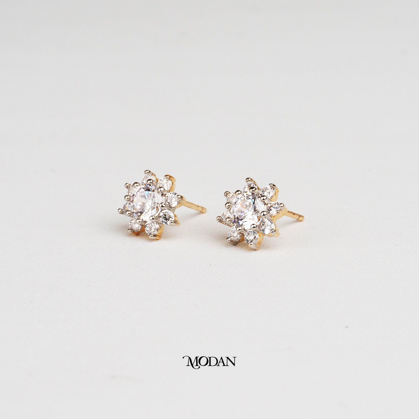 (10mm) Sparkling Mini Micro Paved Zirconia Eight Petals Snowflakes Stud Earrings Anting Tusuk Butir Salju Hypoallergenic Gold Plated