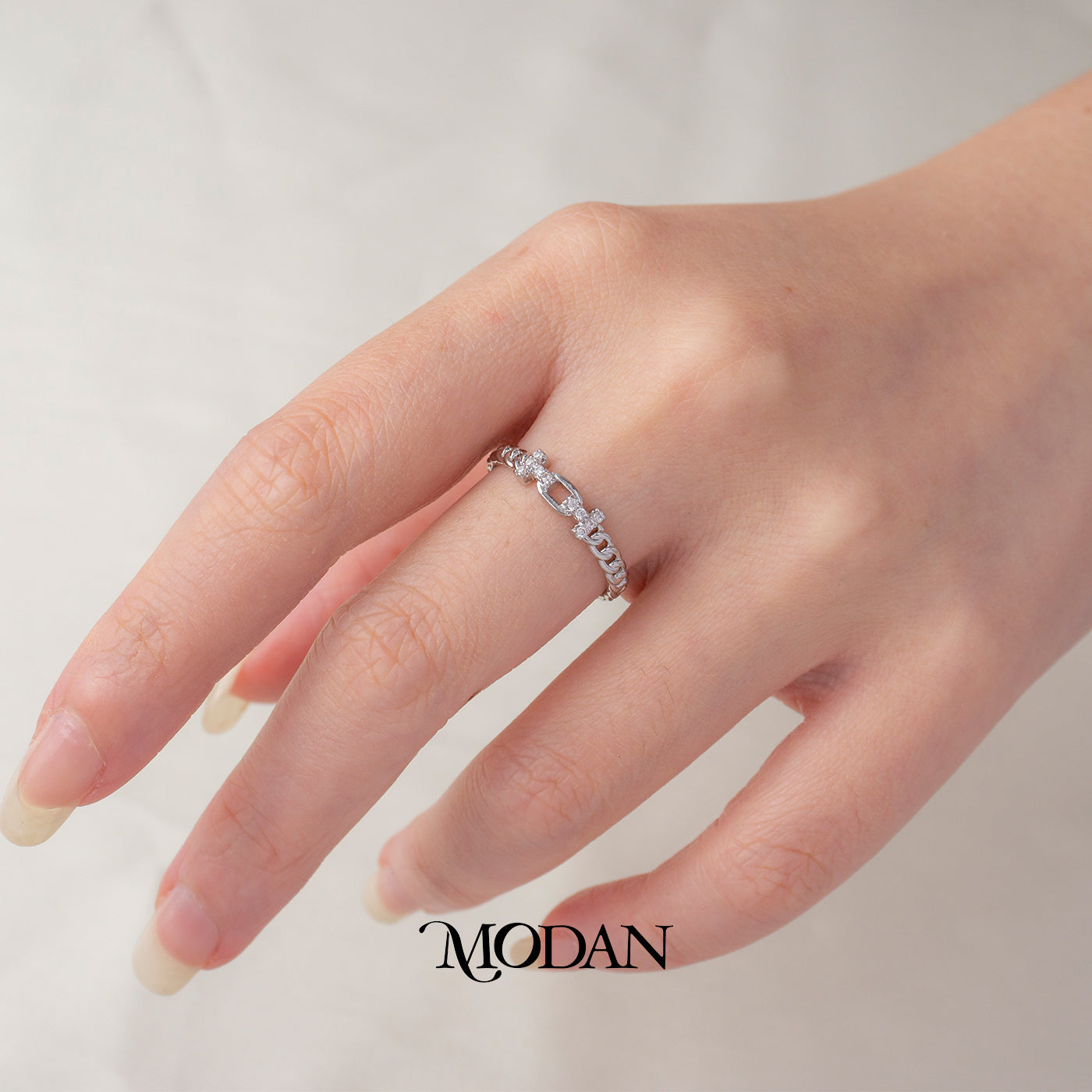 Dainty Geometric H Link Chain Ring Cincin Ramping Jalinan Kotak Hypoallergenic Gold Plated