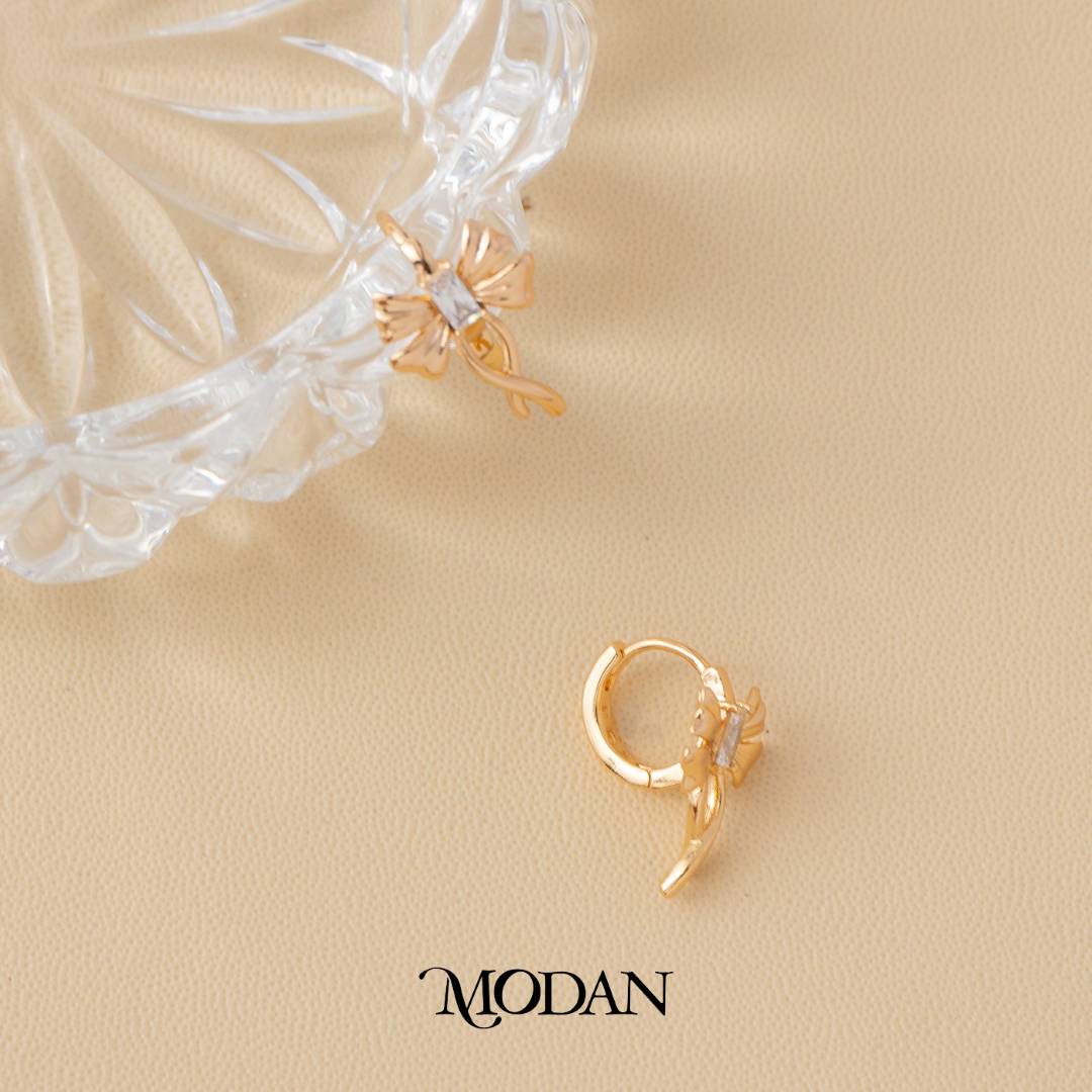 (15mm) Baguette Zirconia Ribbon Coquette Hoop Earrings Anting Elegan Hypoallergenic Gold Plated
