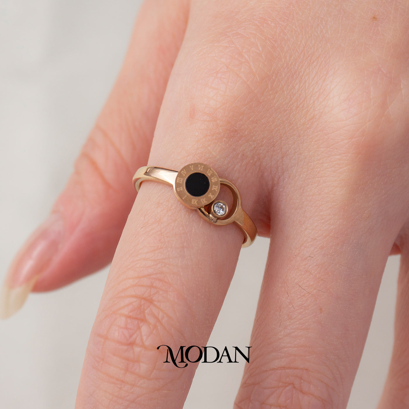 Interlocking Roman Numeral Ring Cincin Lingkaran Hitam Angka Romawi Hypoallergenic Stainless Steel