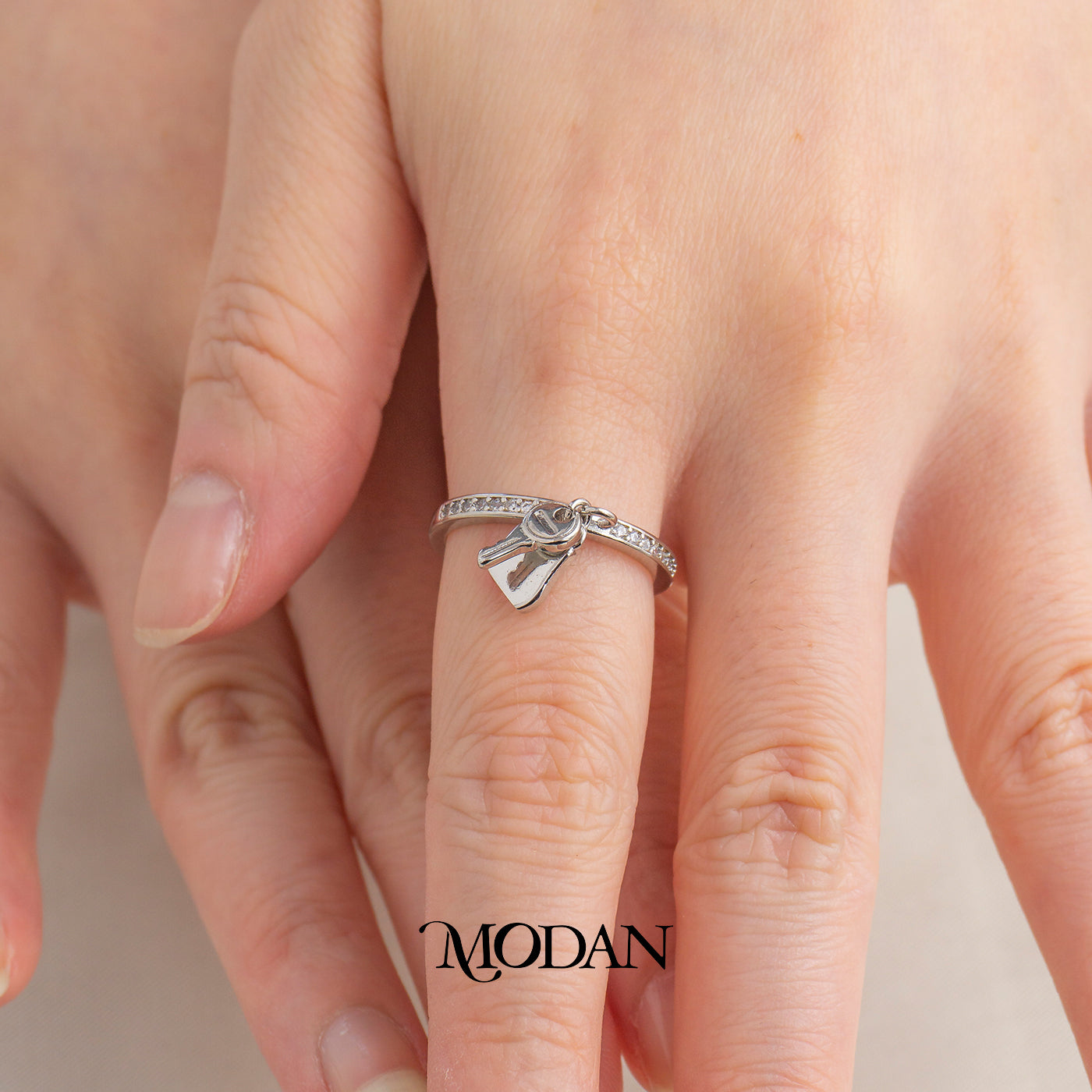Crystal Pave Lock Charm Ring Cincin Liontin Gembok Hypoallergenic Gold Plated