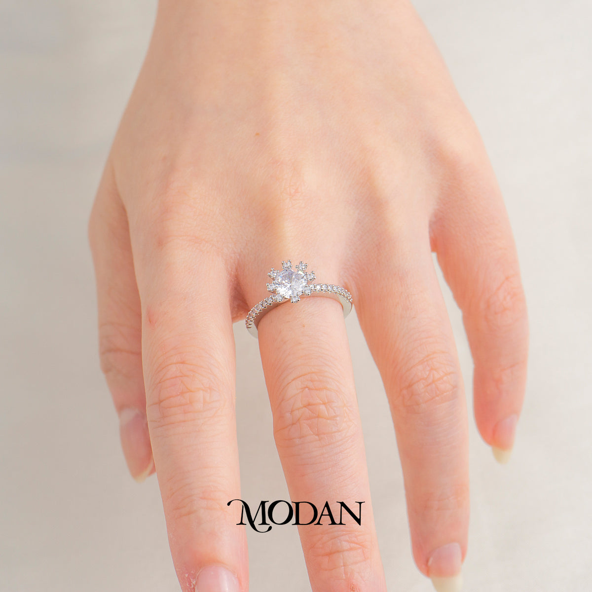 Elegant 6-Prong Crown Solitaire Ring Cincin 6 Rangka Hypoallergenic Gold Plated