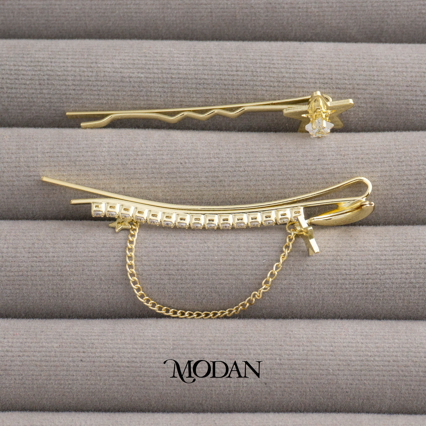 (1 Set isi 2) Celestial Moon and Star Dangle Hairpins Jepit Rambut Bulan dan Bintang Gold Plated