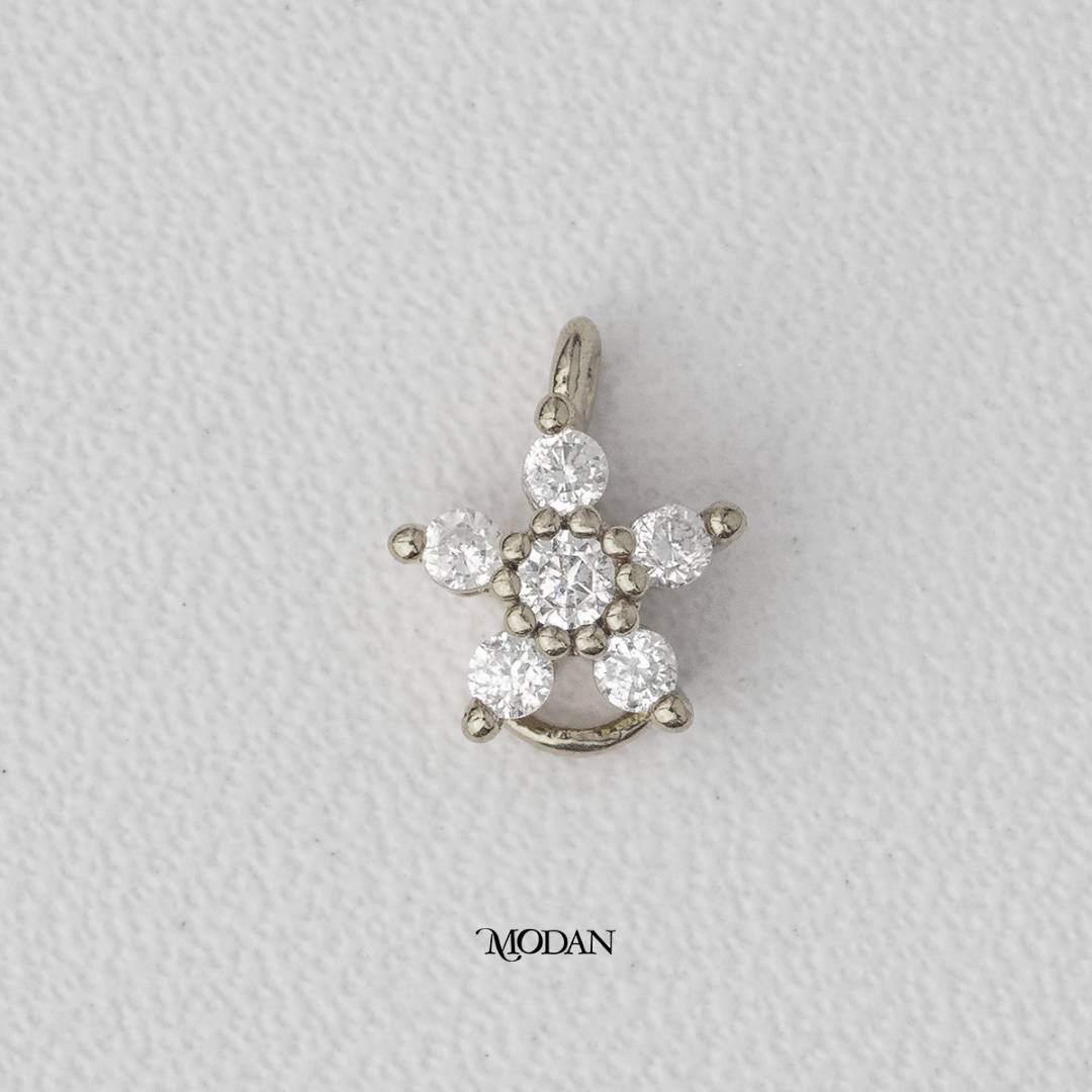 Sparkling Tiny Flower Cubic Zirconia Bracelet DIY Charm Liontin Bunga Hypoallergenic Gold Filled