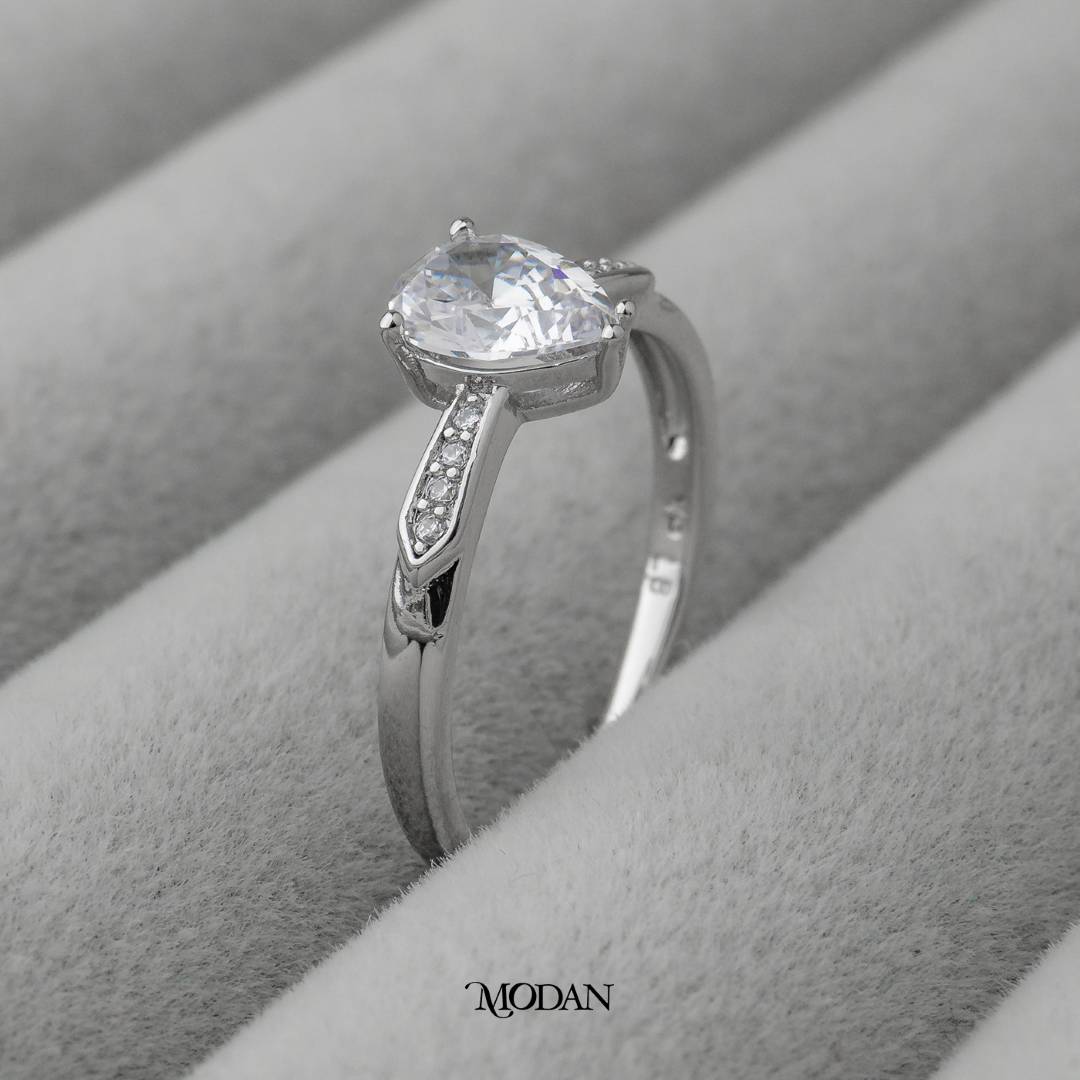 Micro Pave Teardrop Wedding Ring Cincin Tetes Air Hypoallergenic Gold Plated