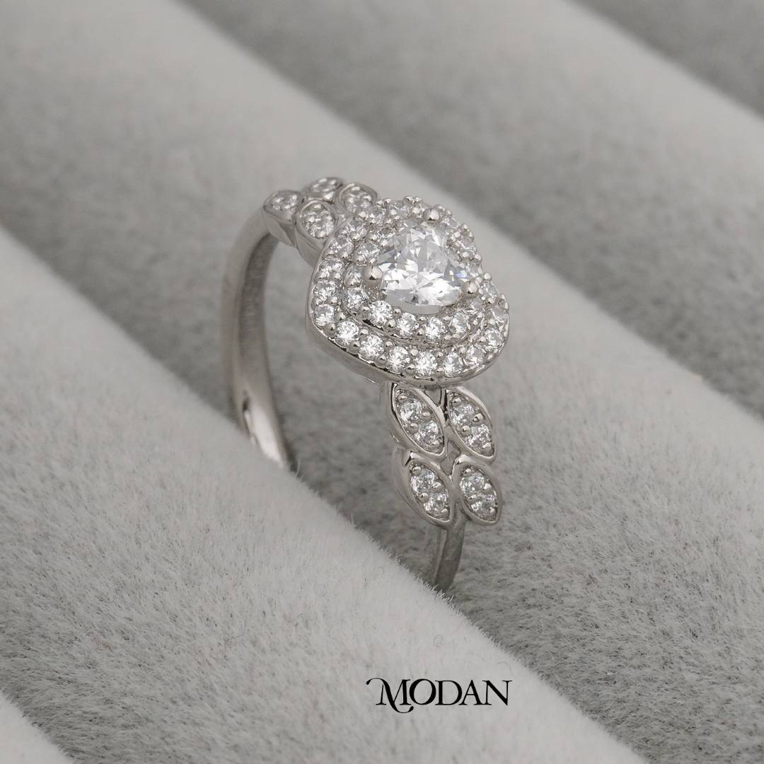 Radiant Heart Blossom Ring Cincin Hati Berkilau Hypoallergenic Gold Plated