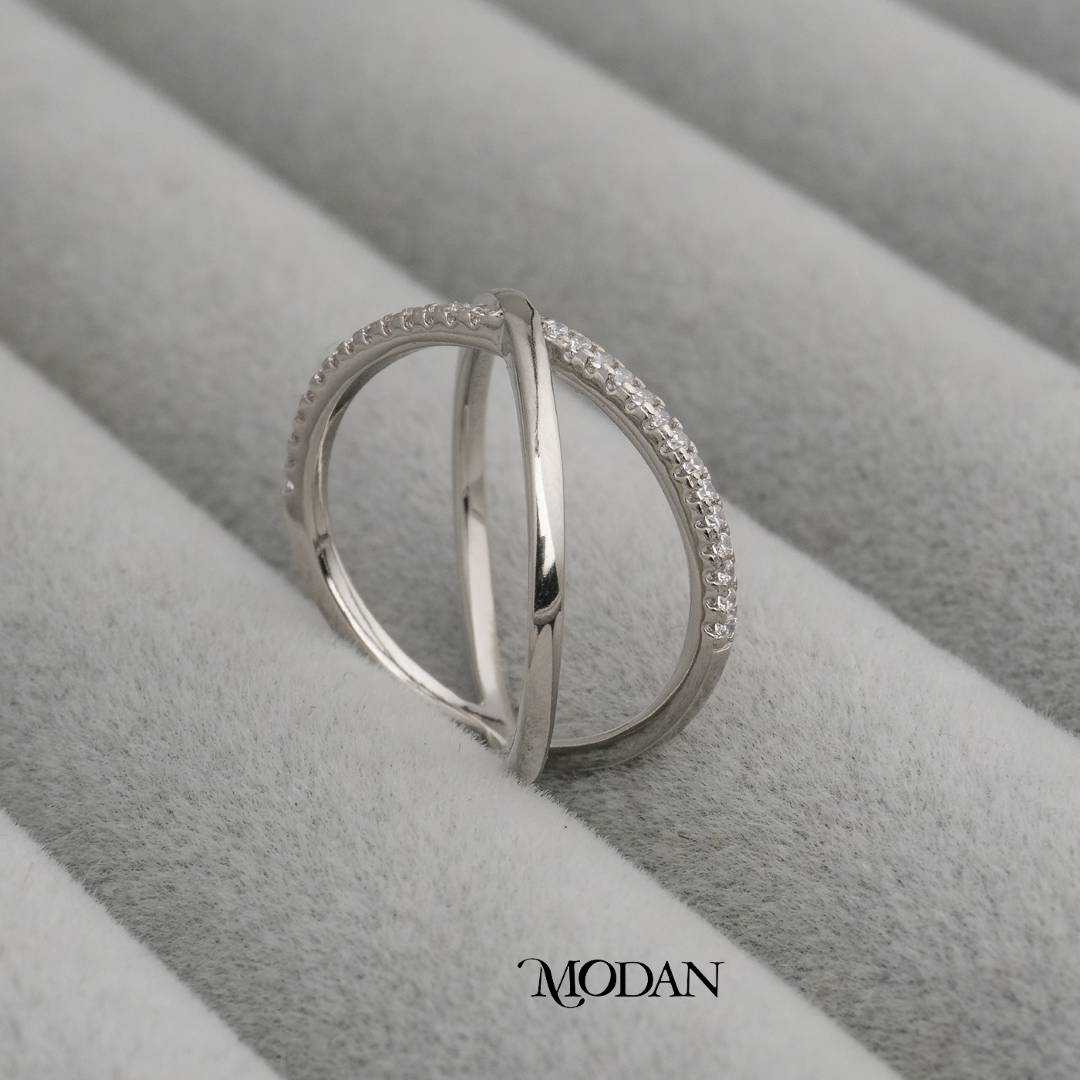 X-Line Radiant Band Ring Cincin Silang Kilau Anggun Hypoallergenic Gold Plated