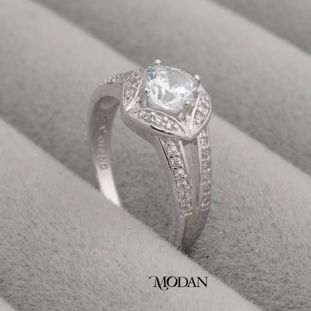 Geometric Rhombus Solitaire Ring Cincin Bentuk Belah Ketupat Mata Satu Hypoallergenic Gold Plated