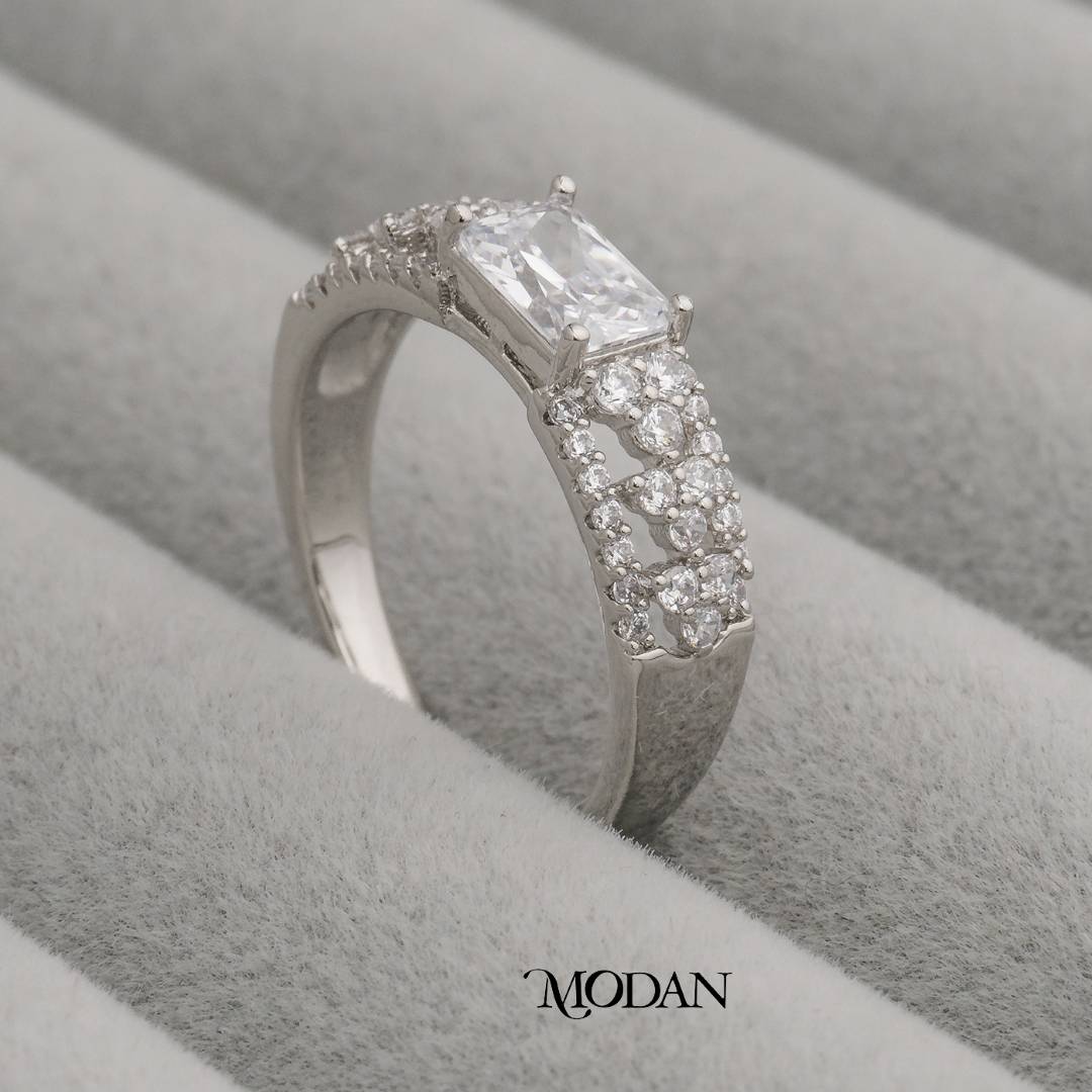 Rectangle Solitaire Cluster Ring Cincin Solitiare Model Persegi Panjang Hypoallergenic Gold Plated