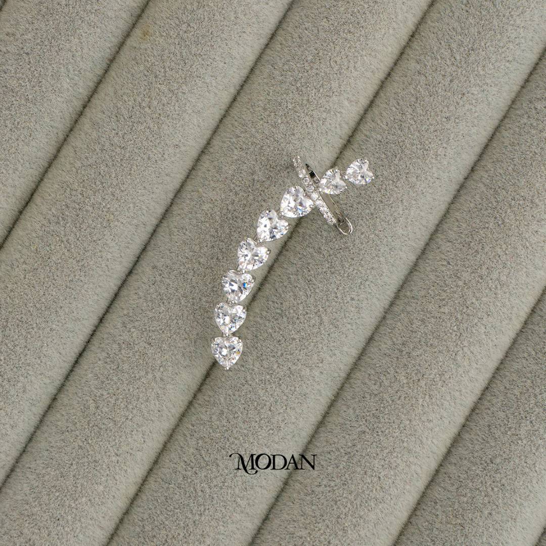 (41mm)(Right) Sparkling Zirconia Love Heart Vine Earcuff Earring Hypoallergenic Gold Plated