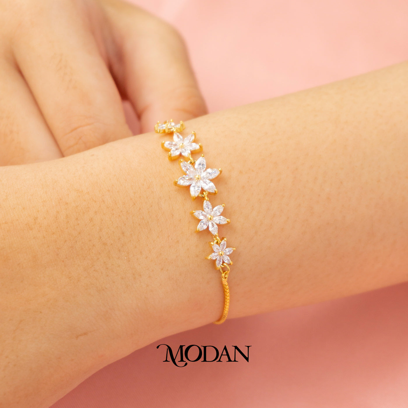 Sparkling Zirconia Bridal Flower Adjustable Bracelet Gelang Serut Hypoallergenic Gold Plated