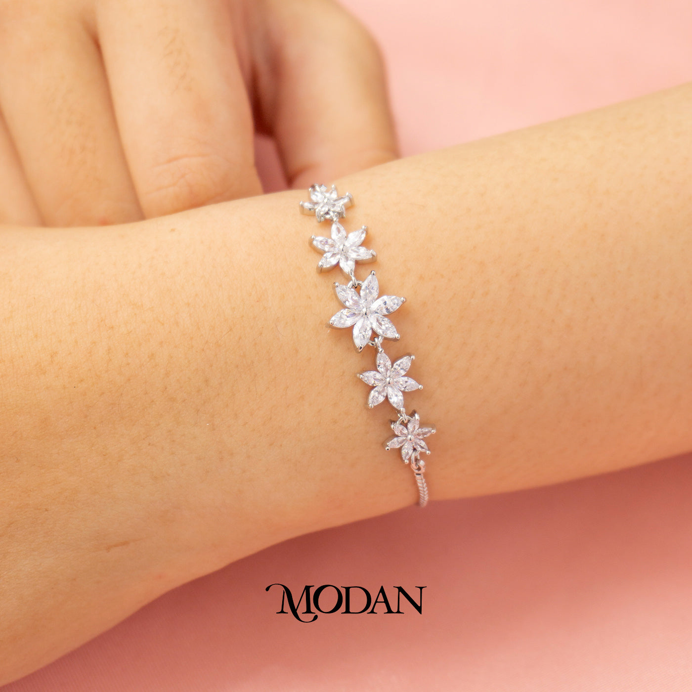 Sparkling Zirconia Bridal Flower Adjustable Bracelet Gelang Serut Hypoallergenic Gold Plated