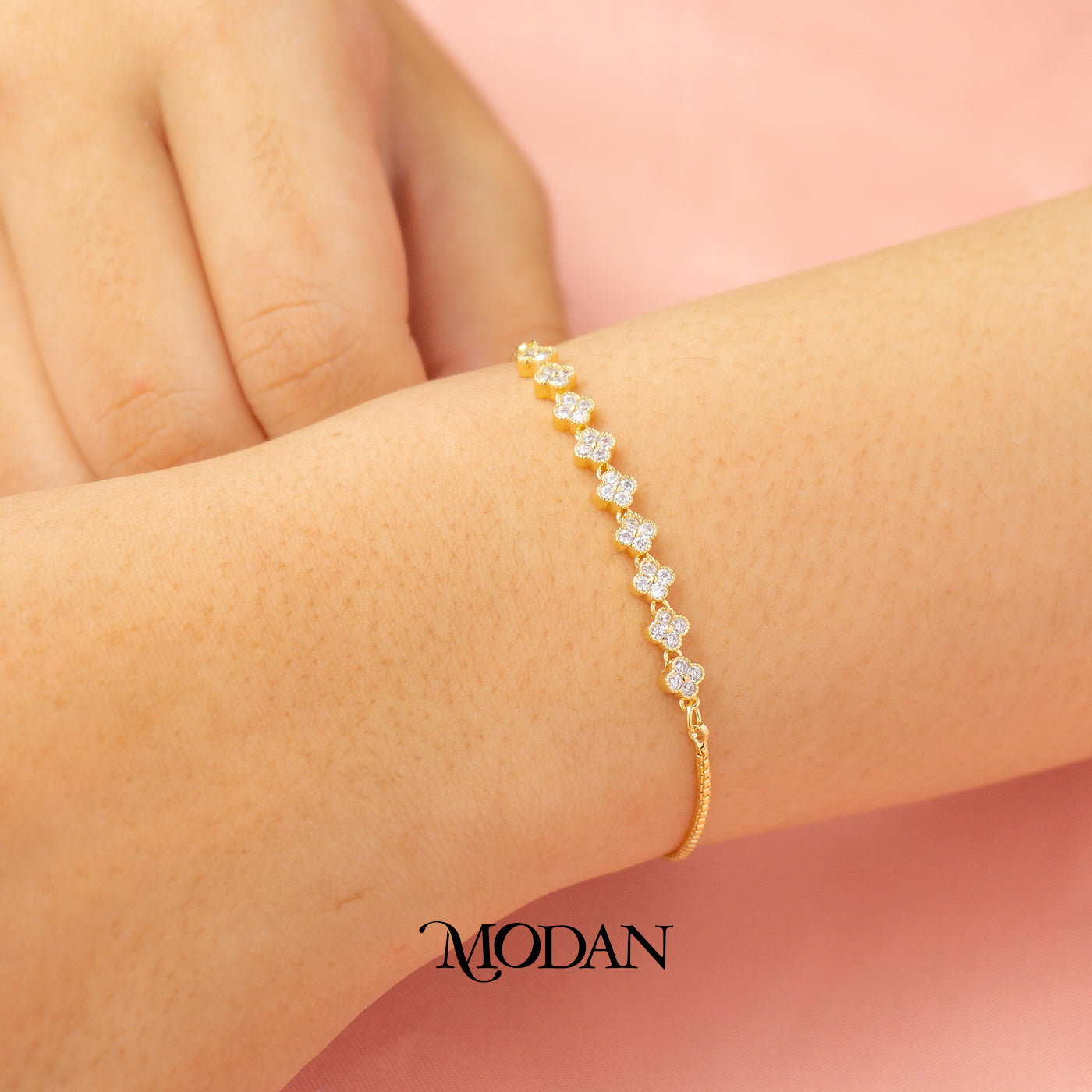 Minimalist Sparkling Clover Dainty Adjustable Bracelet Gelang Serut Hypoallergenic Gold Plated