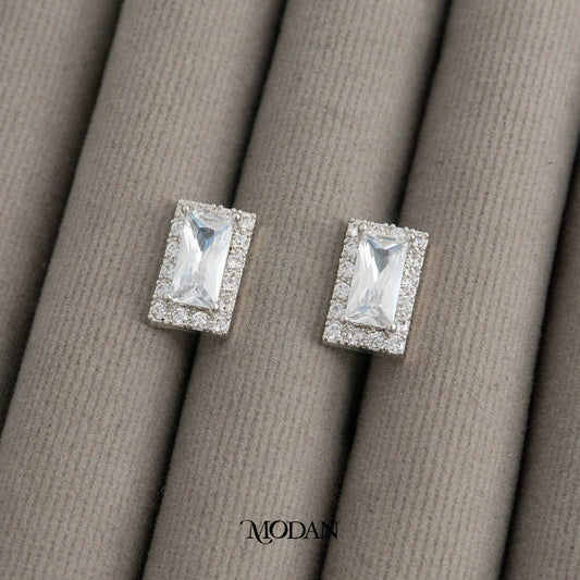 Sparkling Wedding Baguette Rectangular Stud Earrings Anting Tusuk Persegi Panjang Hypoallergenic Gold Plated