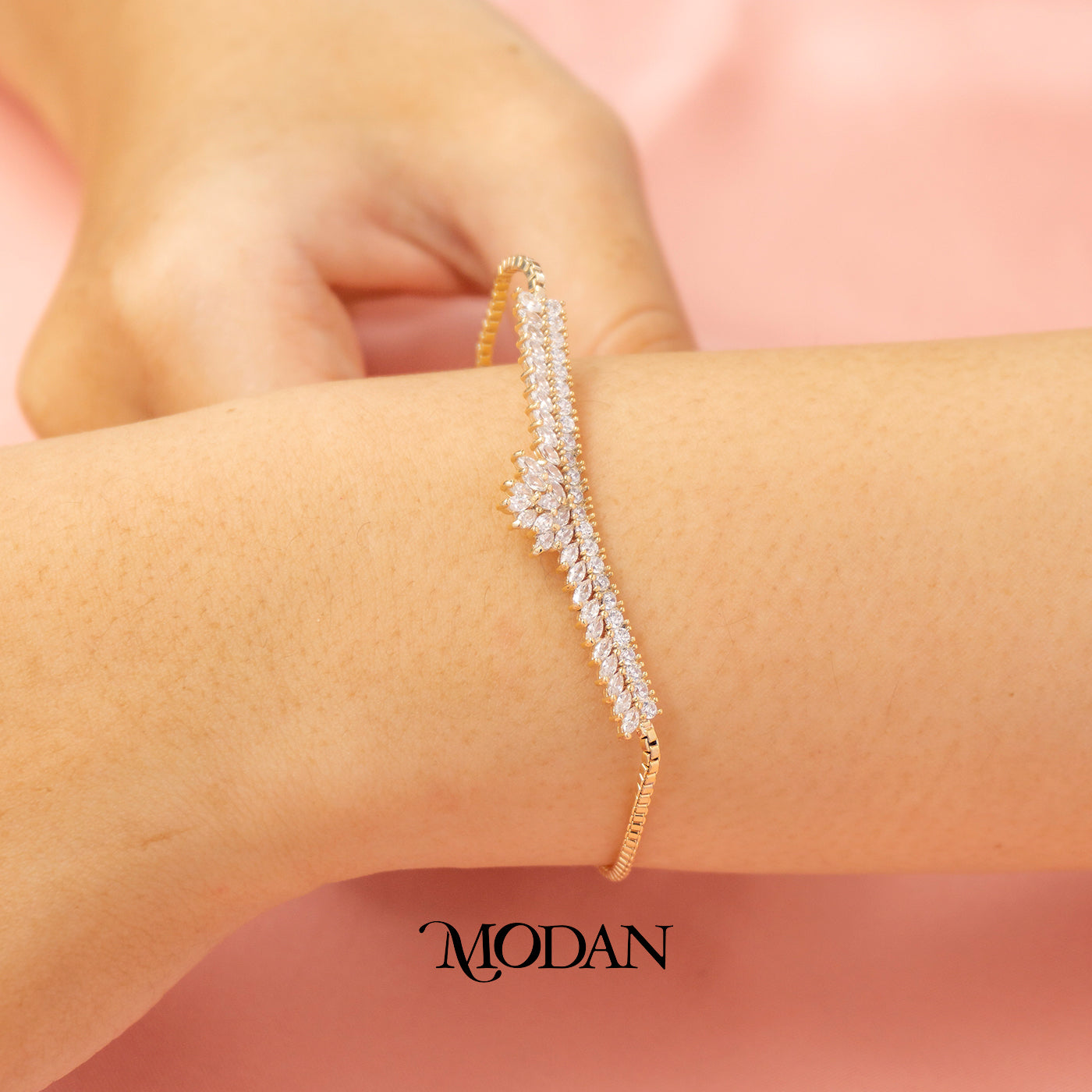 Sparkling Zirconia Bridal Leaf Shaped Adjustable Bracelet Gelang Serut Hypoallergenic Gold Plated