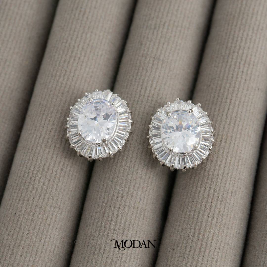 Sparkling Oval Round Wedding Stud Earrings Anting Tusuk Oval Pesta Pernikahan Hypoallergenic Gold Plated