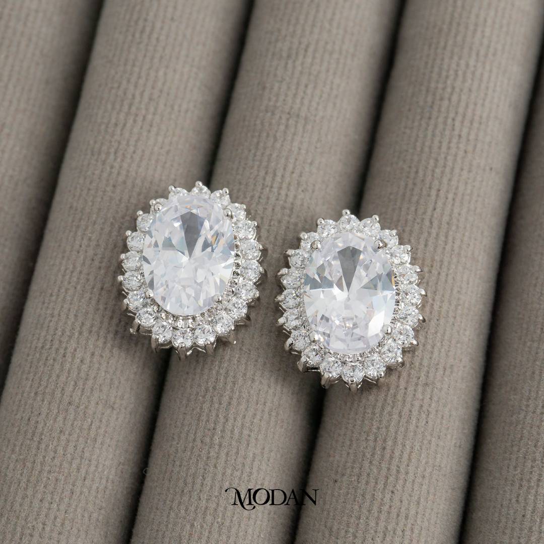 Sparkling Oval Wedding Stud Earrings Anting Tusuk Oval Pesta Pernikahan Hypoallergenic Gold Plated