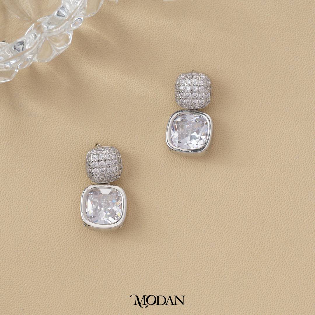 Bridal Party Square Bezel Stud Earrings Anting Tusuk Persegi Pesta Pernikahan Hypoallergenic Gold Plated
