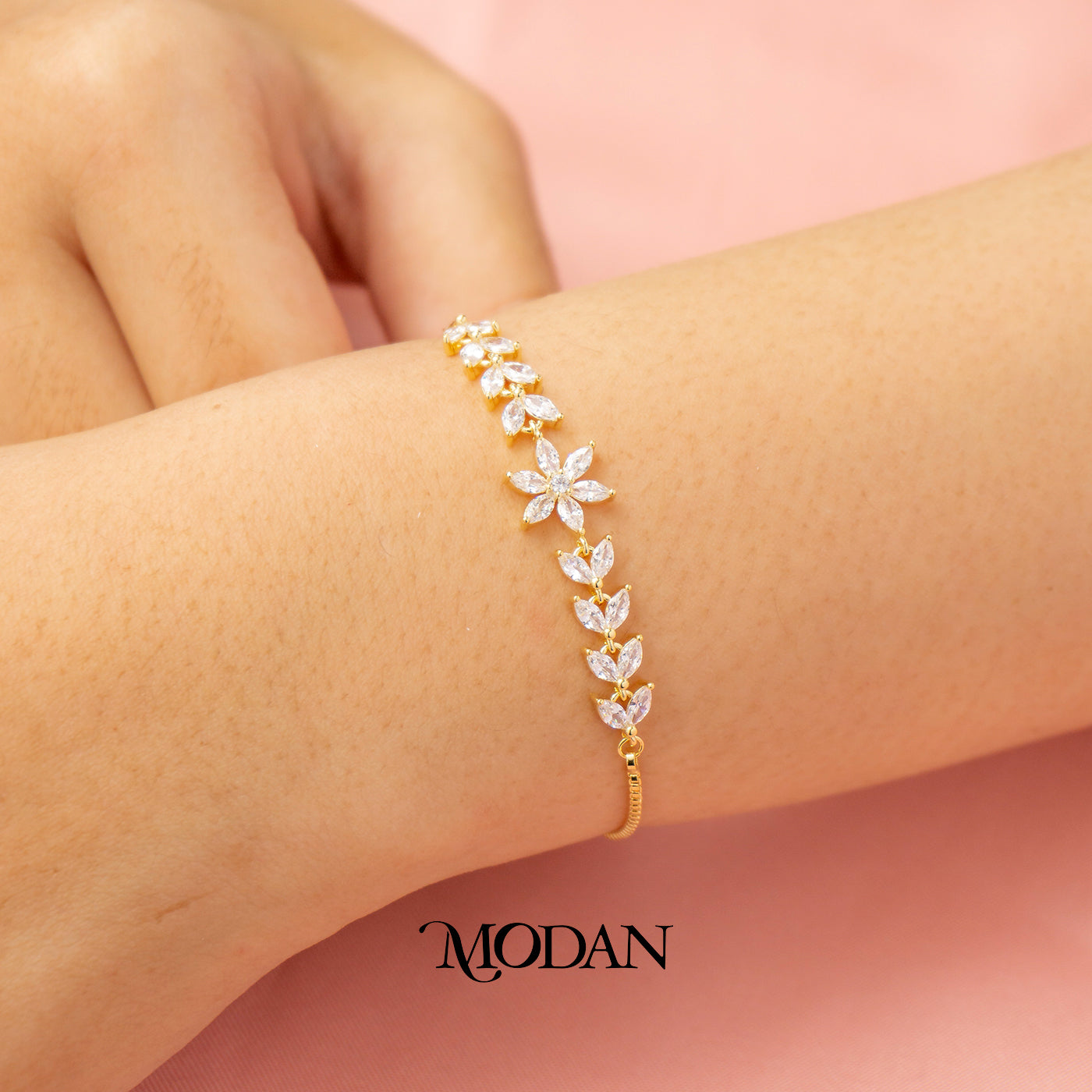 Sparkling Bridal Leaf Flower Adjustable Bracelet Gelang Serut Hypoallergenic Gold Plated