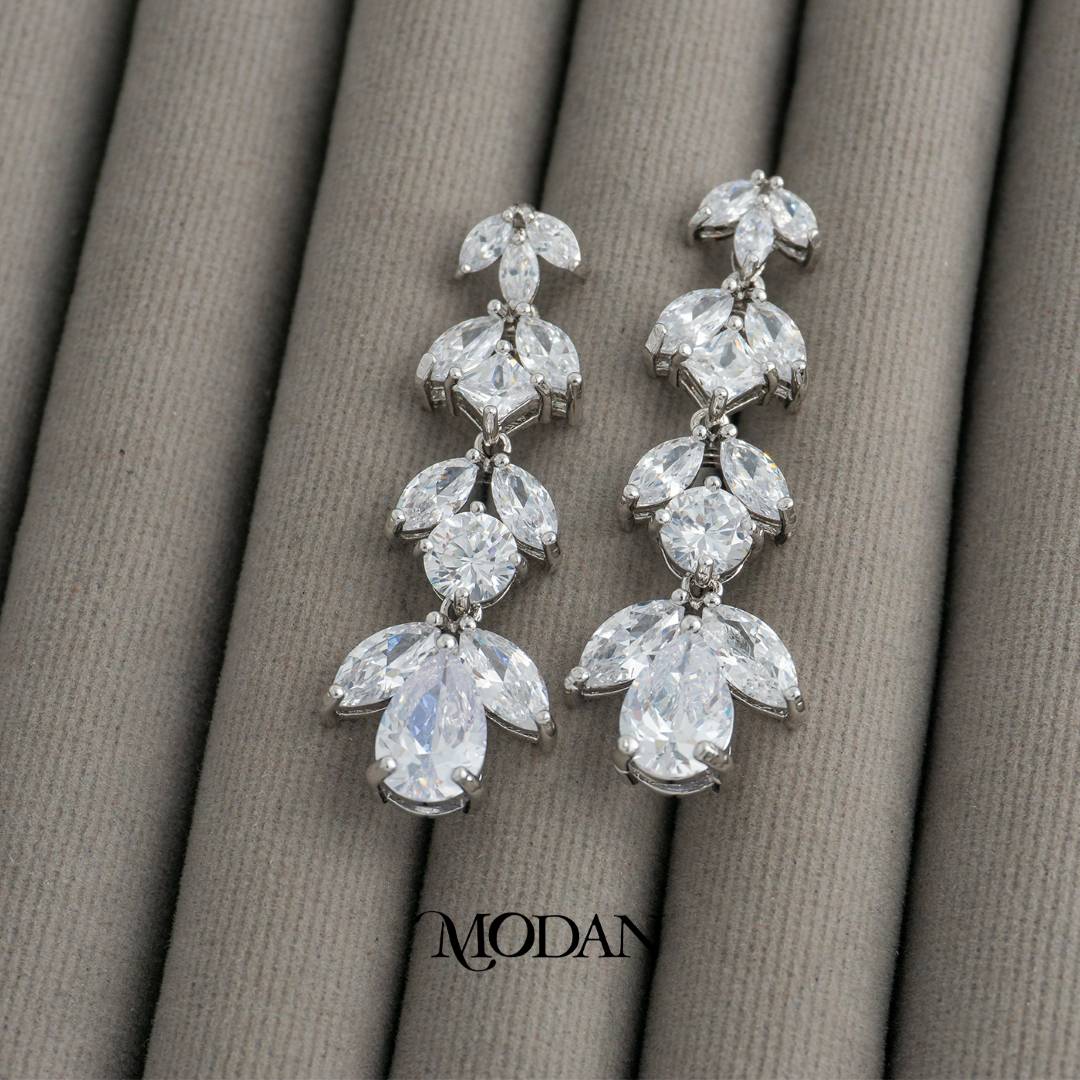 Bridal Sparkling Leaf Drop Earrings Anting Gantung Daun Pesta Hypoallergenic Gold Plated