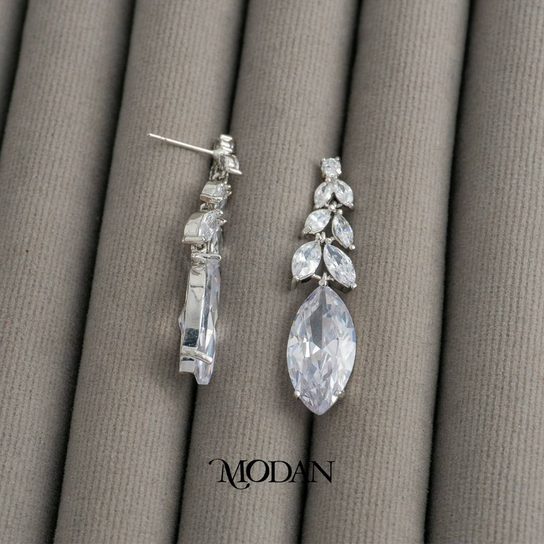 Bridal Sparkling Marquise Leaf Drop Earrings Anting Gantung Daun Pesta Hypoallergenic Gold Plated