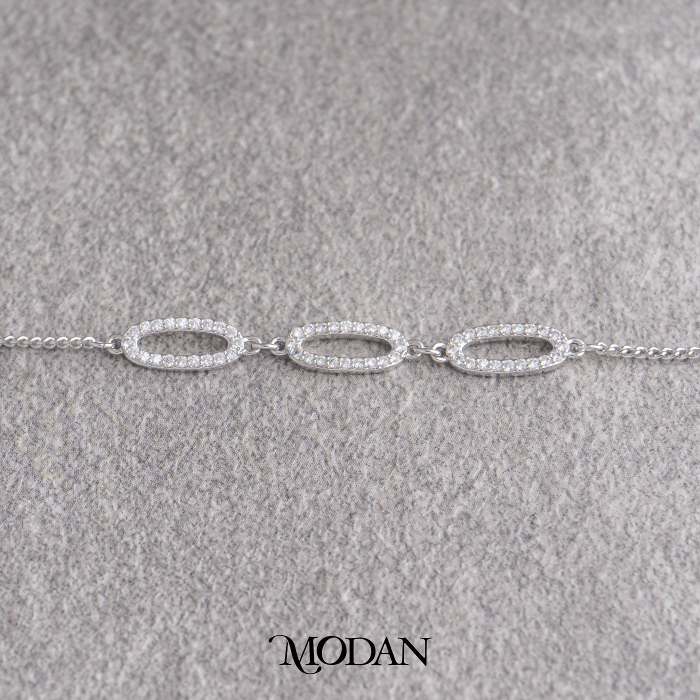 (16cm) Sparkling Oval Paperclip Link Chain Bracelet Gelang Minimalis Hypoallergenic Gold Filled