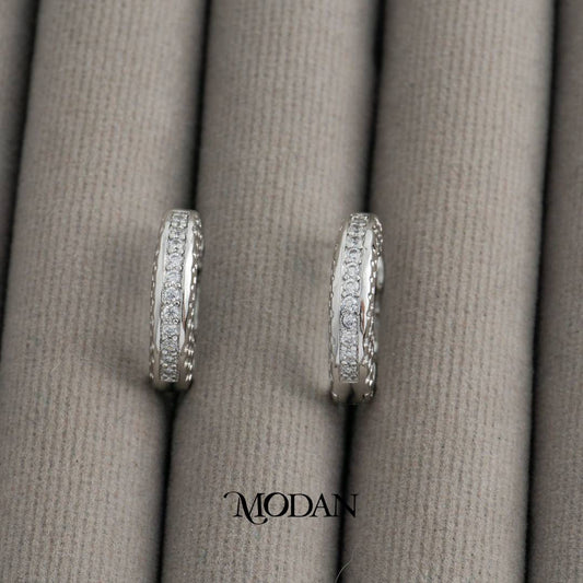 Sparkling Clover Shaped Hoop Earrings Anting Bulat Bentuk Clover Hypoallergenic Gold Plated
