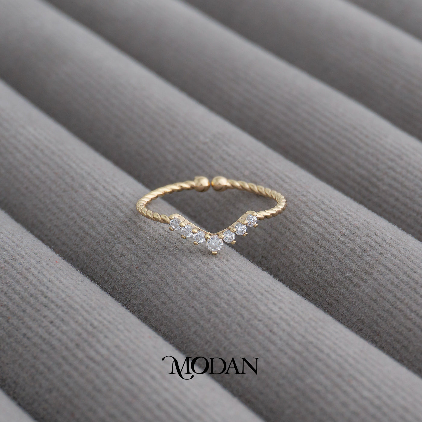 Minimalist V-Shape Ring Cincin Bentuk V Hypoallergenic Gold Plated