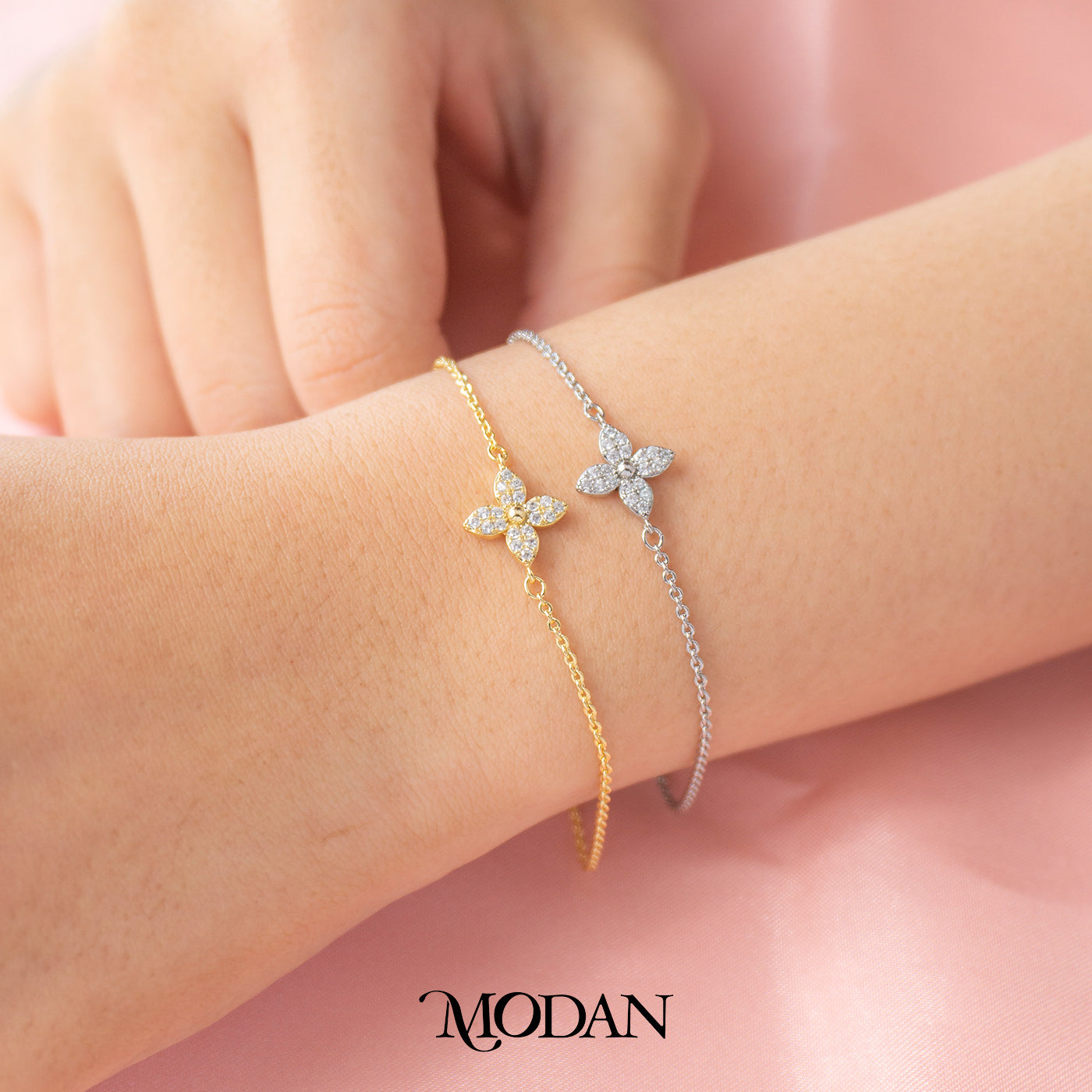 (16cm) Single Dainty Four Petals Flower Shaped Bracelet Gelang Bunga Hypoallergenic Gold Filled
