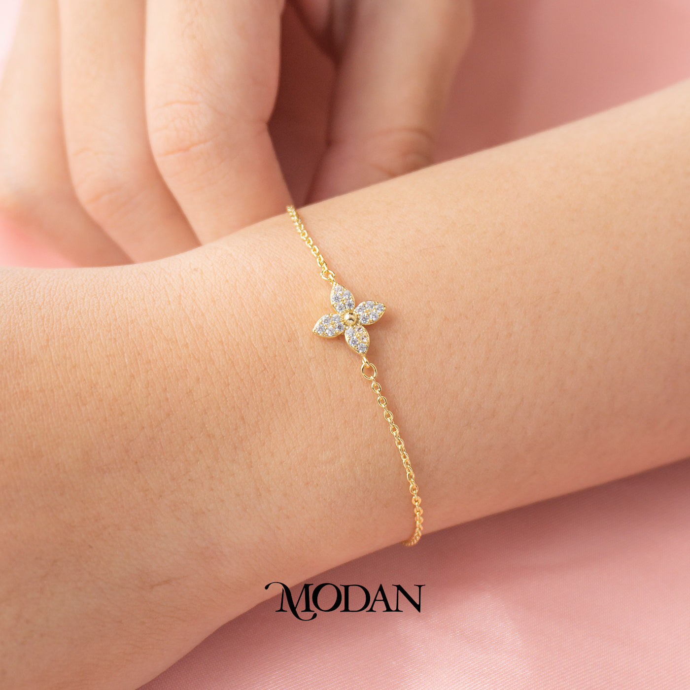 (16cm) Single Dainty Four Petals Flower Shaped Bracelet Gelang Bunga Hypoallergenic Gold Filled