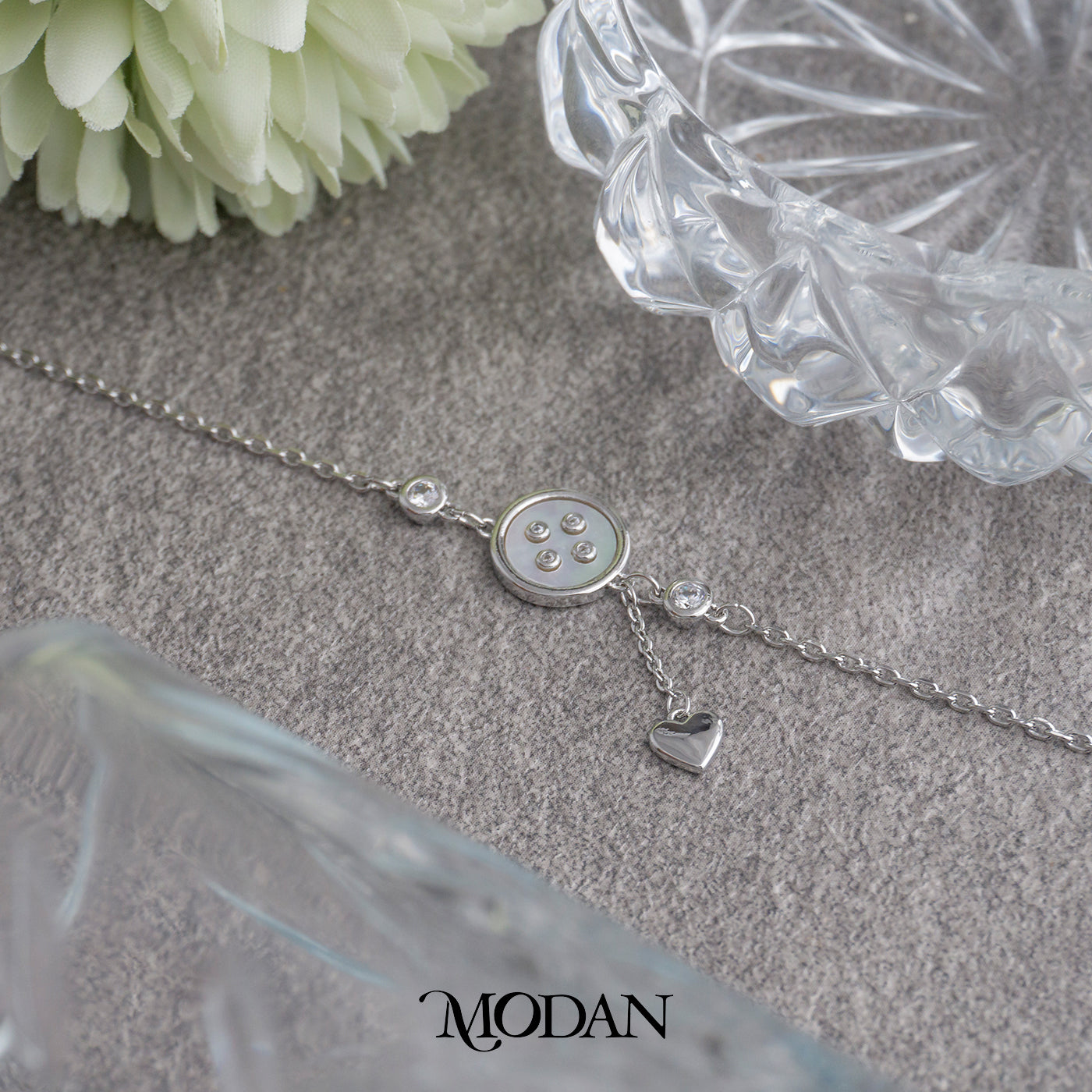 (16cm) Circle Mother of Pearl Dangle Heart Bracelet Gelang Rantai Bulat Hypoallergenic Gold Filled