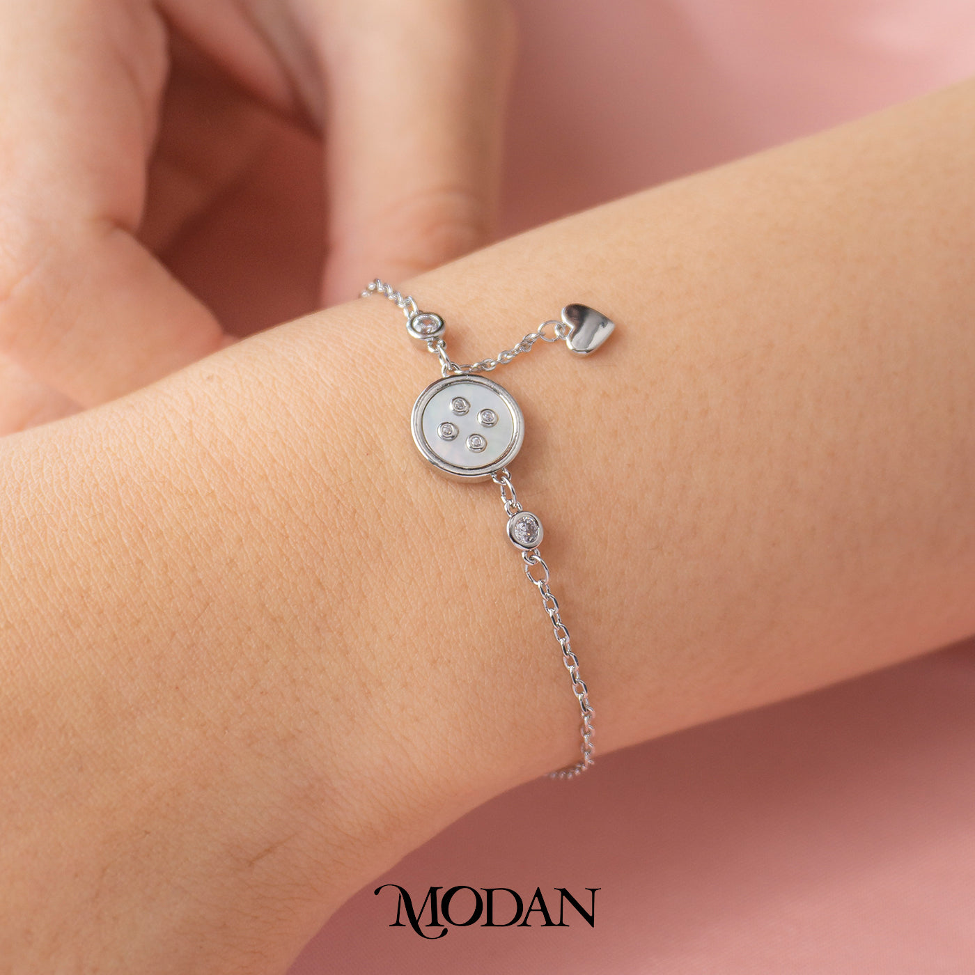 (16cm) Circle Mother of Pearl Dangle Heart Bracelet Gelang Rantai Bulat Hypoallergenic Gold Filled