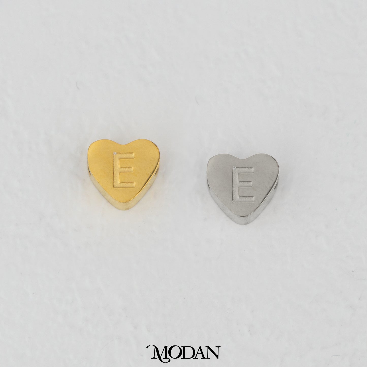 Titanium Steel Mini Plain A-Z Initial Alphabet Love Shaped DIY Beads Charm Beads Manik Liontin Kalung Huruf Bentuk Hati Hypoallergenic Stainless Steel