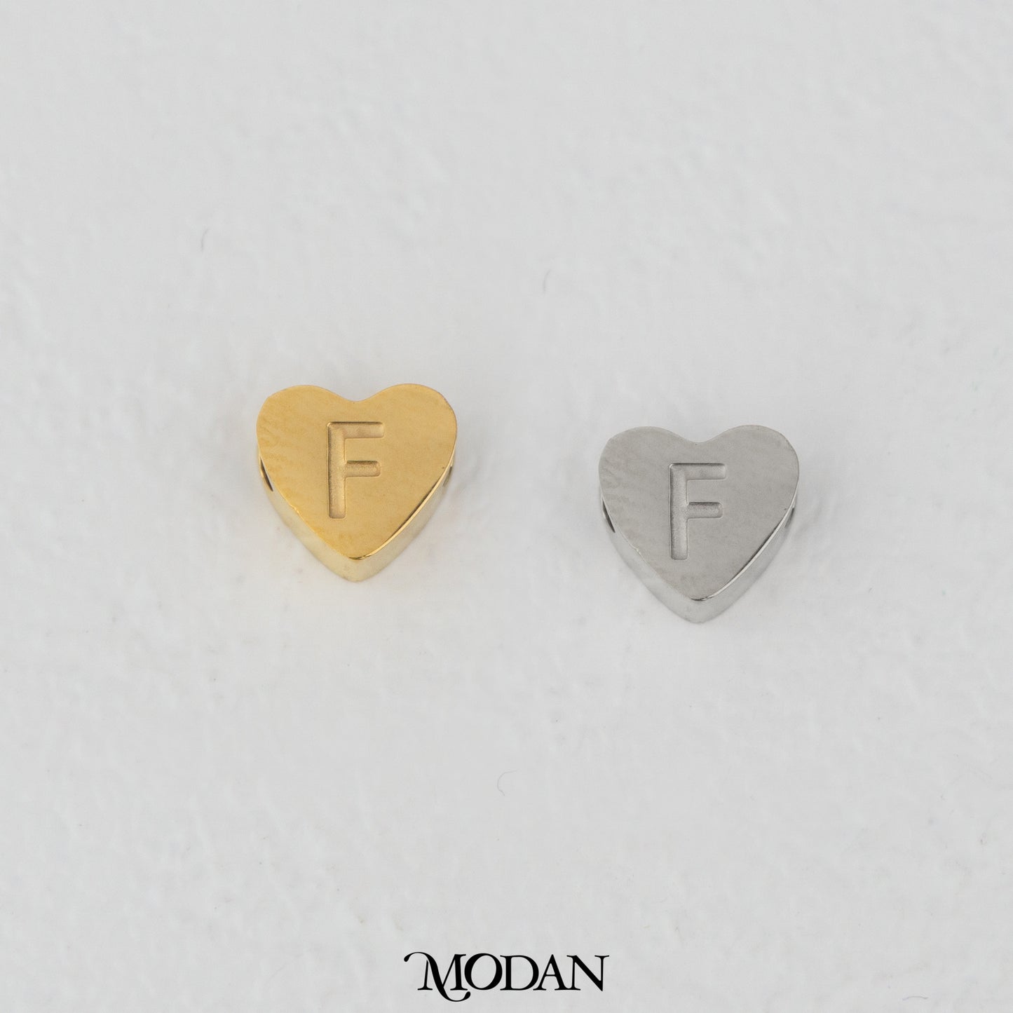 Titanium Steel Mini Plain A-Z Initial Alphabet Love Shaped DIY Beads Charm Beads Manik Liontin Kalung Huruf Bentuk Hati Hypoallergenic Stainless Steel