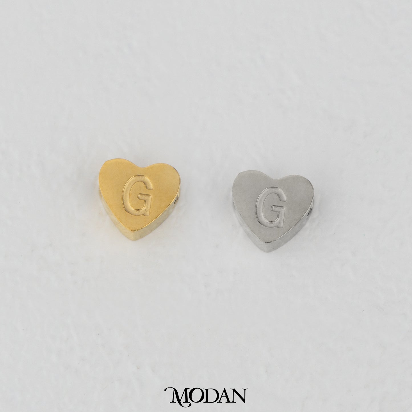 Titanium Steel Mini Plain A-Z Initial Alphabet Love Shaped DIY Beads Charm Beads Manik Liontin Kalung Huruf Bentuk Hati Hypoallergenic Stainless Steel