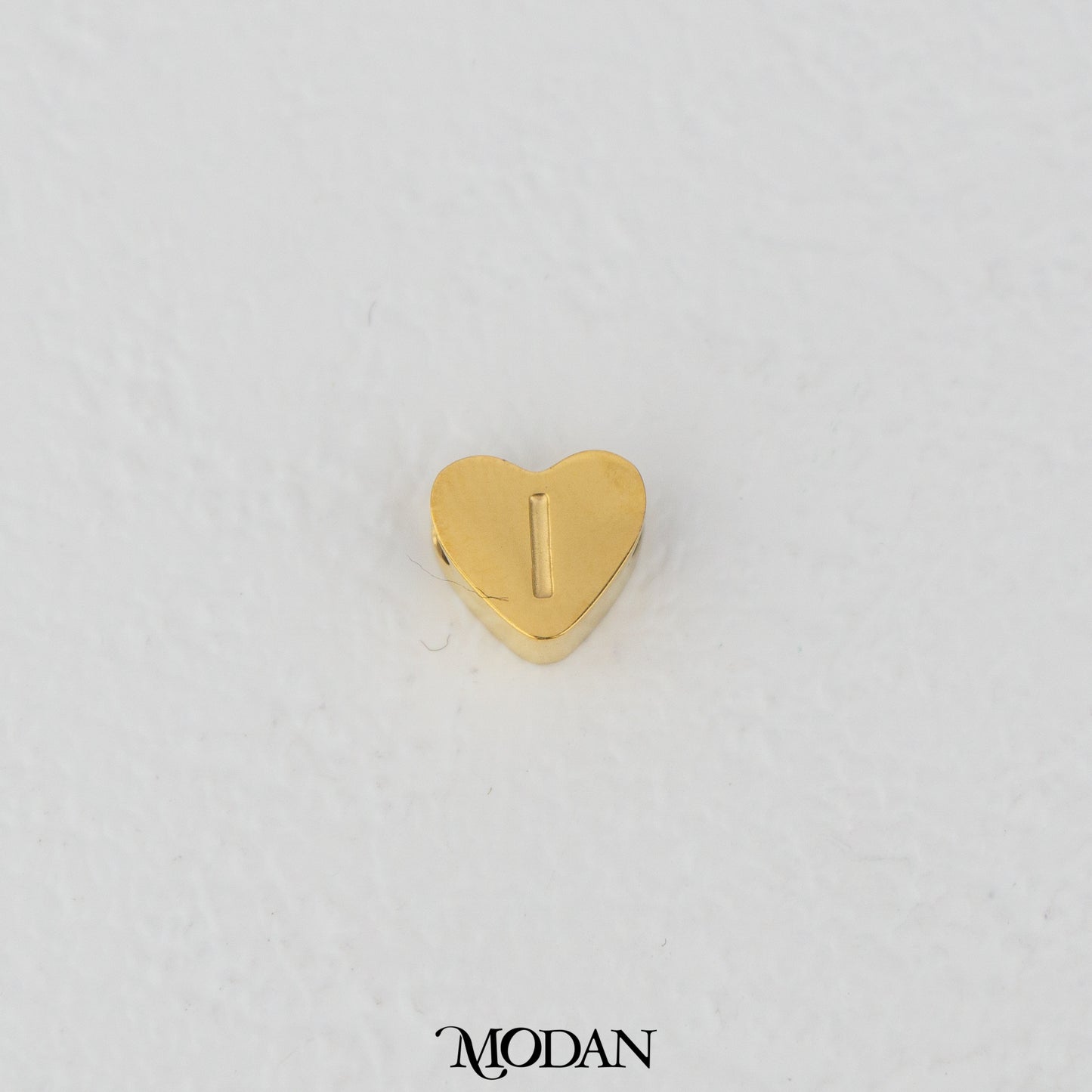 Titanium Steel Mini Plain A-Z Initial Alphabet Love Shaped DIY Beads Charm Beads Manik Liontin Kalung Huruf Bentuk Hati Hypoallergenic Stainless Steel