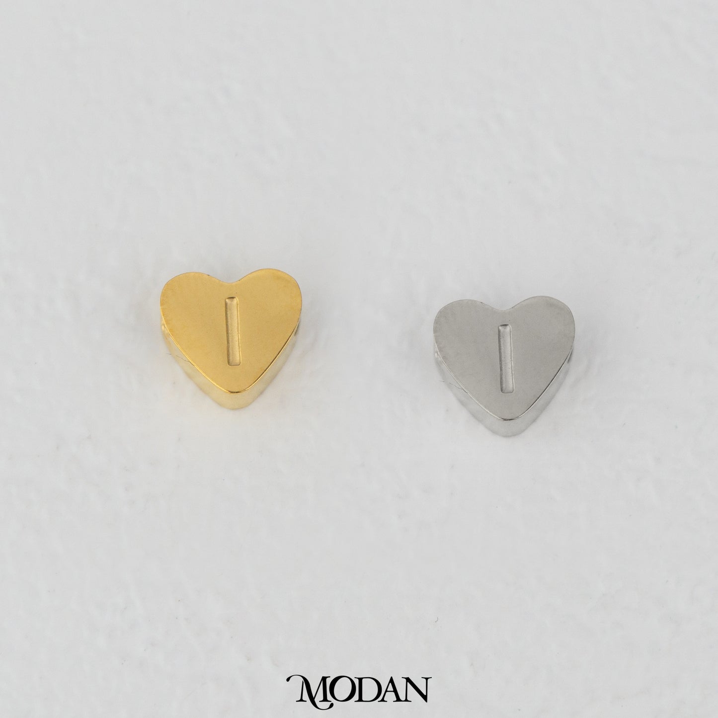 Titanium Steel Mini Plain A-Z Initial Alphabet Love Shaped DIY Beads Charm Beads Manik Liontin Kalung Huruf Bentuk Hati Hypoallergenic Stainless Steel