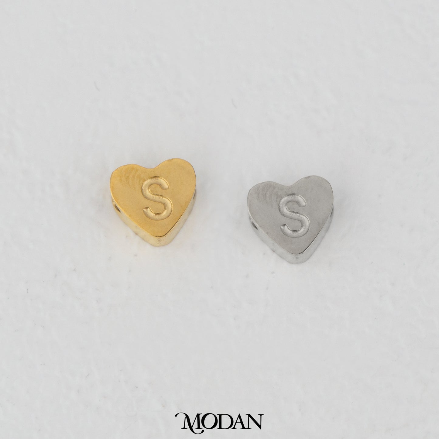 Titanium Steel Mini Plain A-Z Initial Alphabet Love Shaped DIY Beads Charm Beads Manik Liontin Kalung Huruf Bentuk Hati Hypoallergenic Stainless Steel