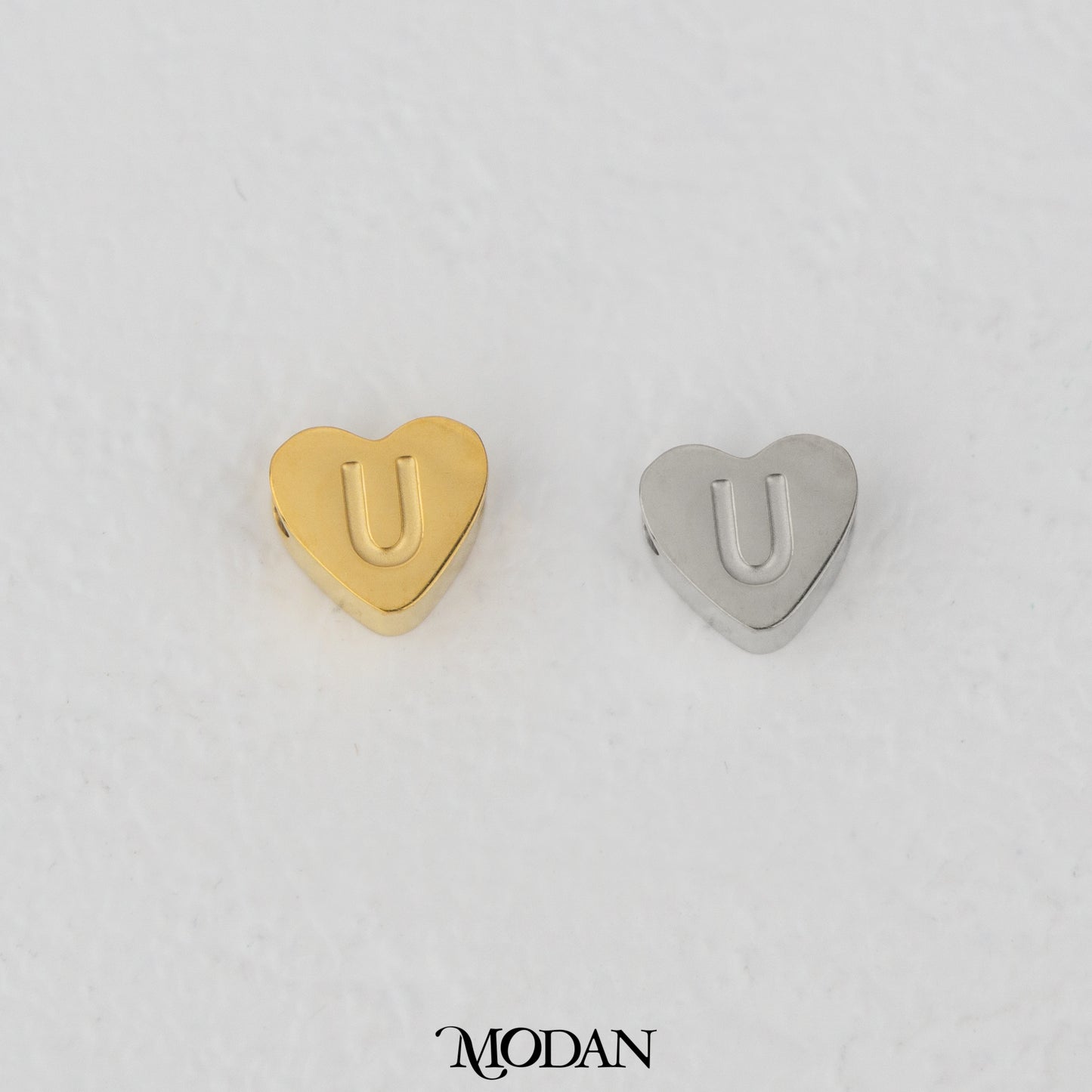Titanium Steel Mini Plain A-Z Initial Alphabet Love Shaped DIY Beads Charm Beads Manik Liontin Kalung Huruf Bentuk Hati Hypoallergenic Stainless Steel