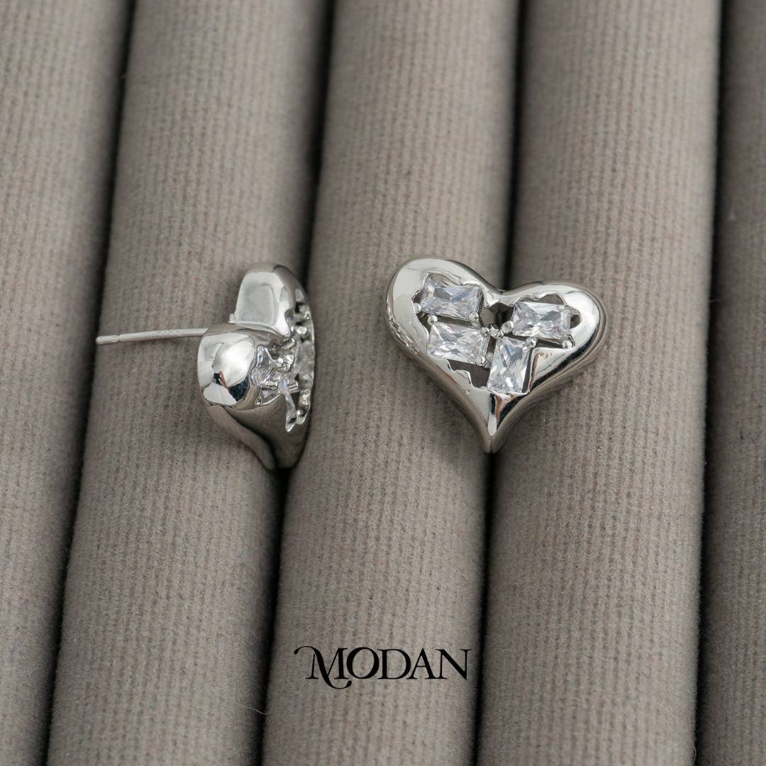 Triple Baguette Love Heart Stud Earrings Anting Bentuk Hati Hypoallergenic Gold Plated