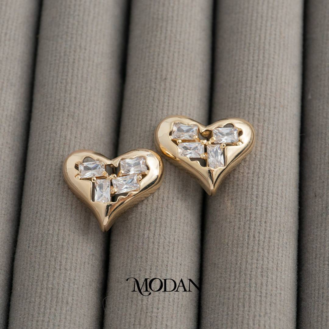 Triple Baguette Love Heart Stud Earrings Anting Bentuk Hati Hypoallergenic Gold Plated